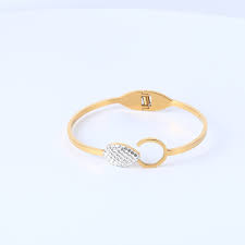 Crystal Loop bracelet